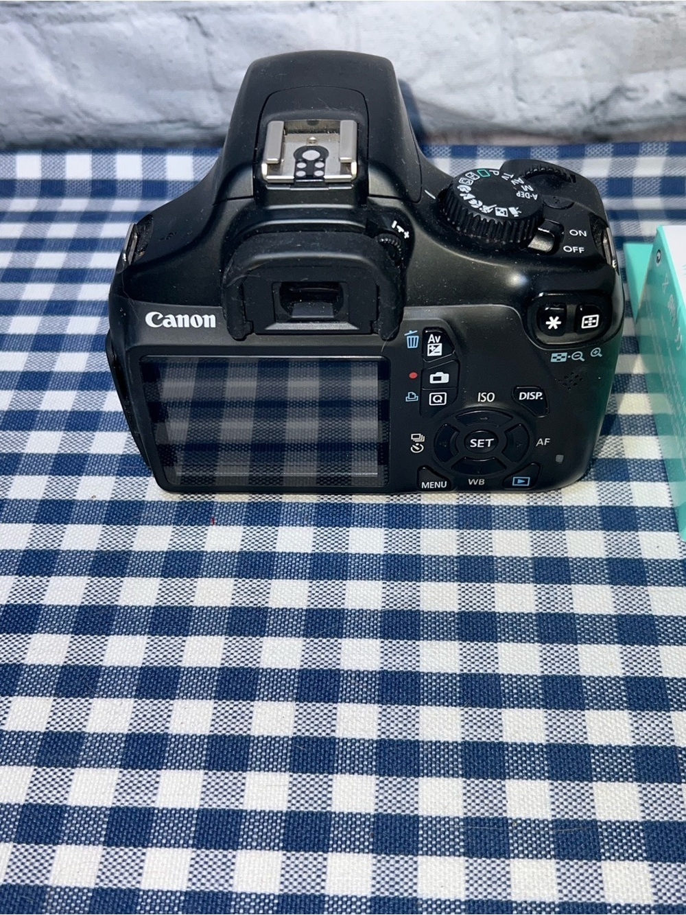 Canon Rebel T3 12.2 MP Digital Camera Body Only Battery & Charger 💯 EUC - Picture 3 of 10